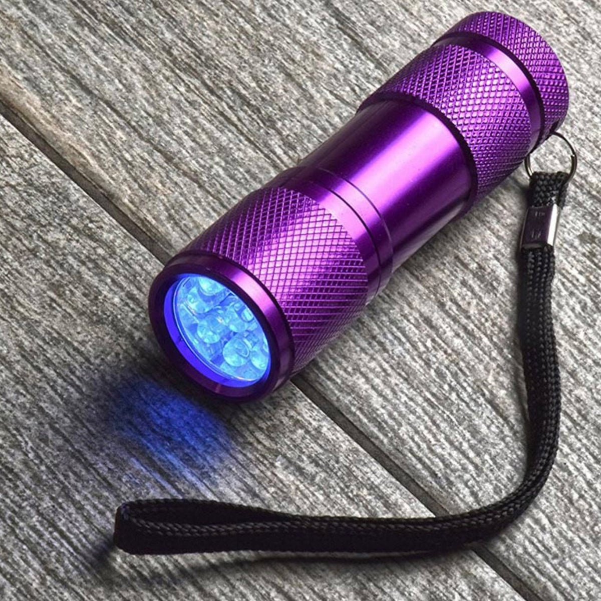 Quilters Ultraviolet Light by Graphic Impressions