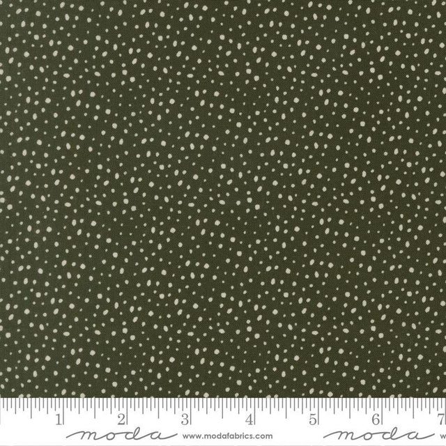 Gingerbread Lane Pine Flurry 806083